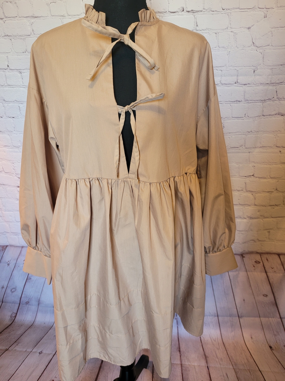 Tan ASOS Size 4 Long Sleeve Babydoll Tiered Dress Ruffle Collar